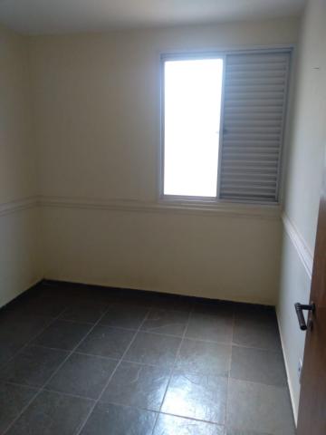 Alugar Apartamentos / Padrão em Ribeirão Preto R$ 800,00 - Foto 5