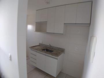Alugar Apartamentos / Padrão em Bonfim Paulista R$ 850,00 - Foto 4