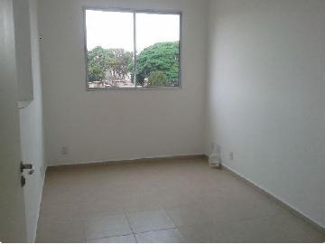 Alugar Apartamentos / Padrão em Ribeirão Preto R$ 780,00 - Foto 1