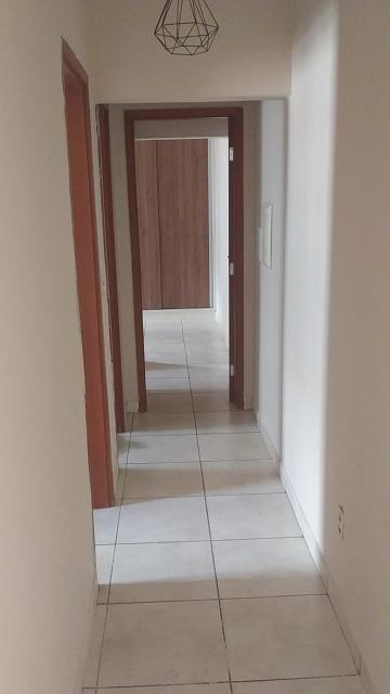 Alugar Apartamentos / Padrão em Ribeirão Preto R$ 800,00 - Foto 4