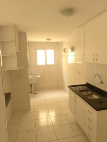 Alugar Apartamentos / Padrão em Ribeirão Preto R$ 1.100,00 - Foto 3