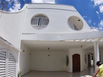 Alugar Casas / Padrão em Ribeirão Preto. apenas R$ 7.000,00