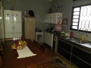 Alugar Casas / Padrão em Ribeirão Preto R$ 1.100,00 - Foto 4