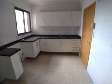 Alugar Apartamentos / Padrão em Ribeirão Preto R$ 3.800,00 - Foto 3
