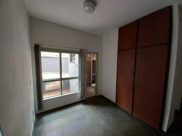 Alugar Apartamentos / Padrão em Ribeirão Preto R$ 650,00 - Foto 2