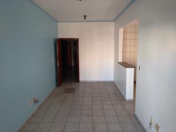 Alugar Apartamentos / Padrão em Ribeirão Preto R$ 950,00 - Foto 1