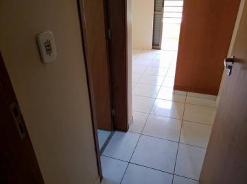 Alugar Apartamentos / Padrão em Ribeirão Preto R$ 1.250,00 - Foto 8