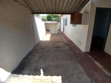 Alugar Casas / Padrão em Ribeirão Preto R$ 700,00 - Foto 7