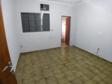 Alugar Casas / Padrão em Ribeirão Preto R$ 1.100,00 - Foto 13