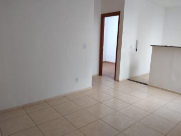 Alugar Apartamentos / Padrão em Ribeirão Preto R$ 800,00 - Foto 1