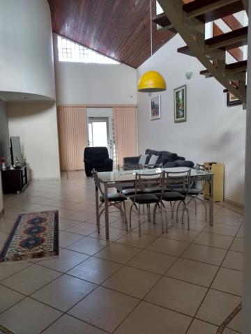 Comprar Casas / Padrão em Araraquara R$ 585.000,00 - Foto 2