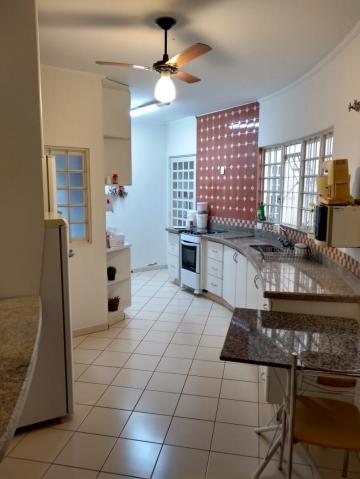 Comprar Casas / Padrão em Araraquara R$ 585.000,00 - Foto 4
