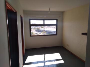 Alugar Apartamentos / Padrão em Ribeirão Preto R$ 864,00 - Foto 1