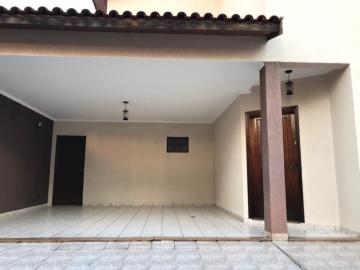 Alugar Casas / Padrão em Ribeirão Preto R$ 2.900,00 - Foto 1