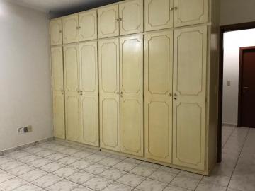 Alugar Casas / Padrão em Ribeirão Preto R$ 2.900,00 - Foto 9
