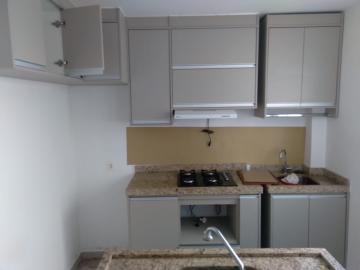 Alugar Apartamentos / Padrão em Ribeirão Preto R$ 1.100,00 - Foto 3