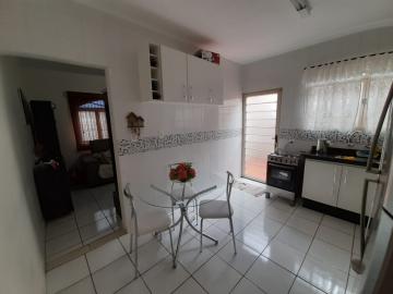 Alugar Casas / Padrão em Ribeirão Preto R$ 1.300,00 - Foto 3