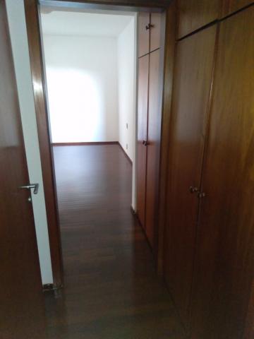 Alugar Apartamentos / Padrão em Ribeirão Preto R$ 1.350,00 - Foto 4