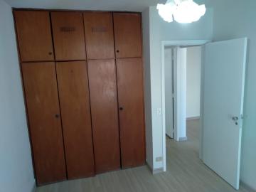 Alugar Apartamentos / Padrão em Ribeirão Preto R$ 600,00 - Foto 4