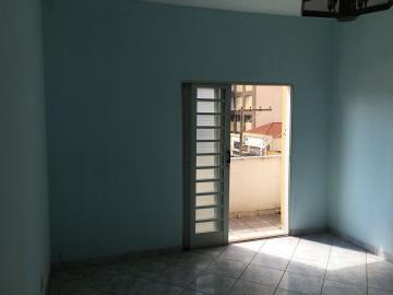 Alugar Apartamentos / Padrão em Ribeirão Preto R$ 800,00 - Foto 1