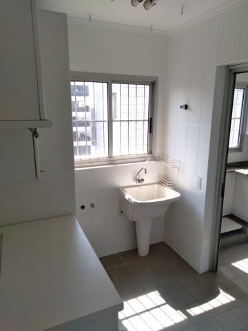 Alugar Apartamentos / Padrão em Ribeirão Preto R$ 2.000,00 - Foto 18