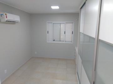 Alugar Apartamentos / Padrão em Ribeirão Preto R$ 2.950,00 - Foto 14