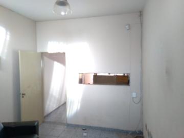 Alugar Comercial / Casa Comercial em Ribeirão Preto R$ 850,00 - Foto 2