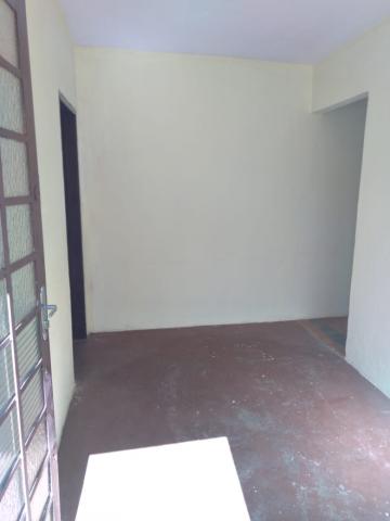Casas / Padrão em Ribeirão Preto Alugar por R$650,00