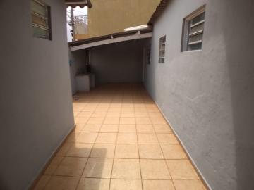 Alugar Casas / Padrão em Ribeirão Preto R$ 1.050,00 - Foto 9