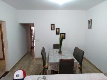 Alugar Casas / Padrão em Ribeirão Preto R$ 950,00 - Foto 5