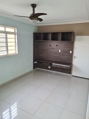 Alugar Apartamentos / Padrão em Ribeirão Preto R$ 1.400,00 - Foto 1