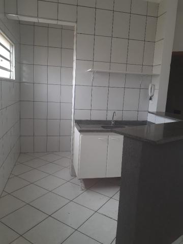 Alugar Apartamentos / Padrão em Ribeirão Preto R$ 850,00 - Foto 5