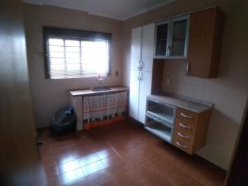 Alugar Apartamentos / Padrão em Ribeirão Preto R$ 700,00 - Foto 3