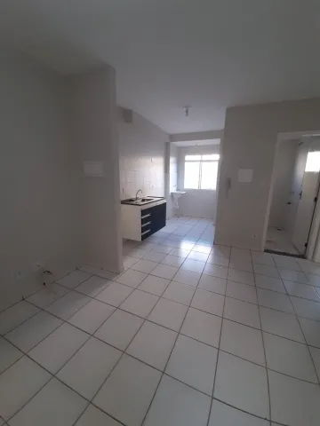 Alugar Apartamentos / Padrão em Ribeirão Preto R$ 500,00 - Foto 1