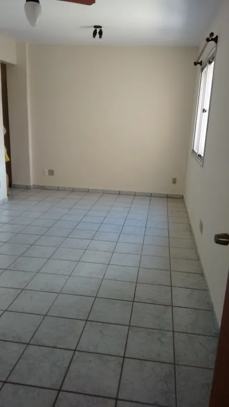 Alugar Apartamentos / Padrão em Ribeirão Preto R$ 950,00 - Foto 3