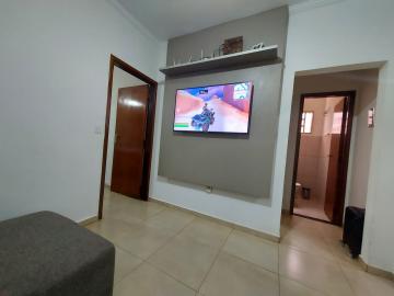 Alugar Casas / Padrão em Ribeirão Preto R$ 1.600,00 - Foto 2