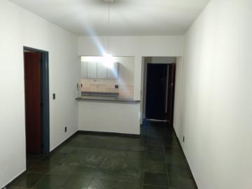 Alugar Apartamentos / Padrão em Ribeirão Preto R$ 900,00 - Foto 2