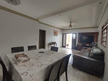 Alugar Casas / Padrão em Ribeirão Preto. apenas R$ 700.000,00