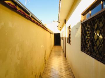 Alugar Casas / Padrão em Ribeirão Preto R$ 900,00 - Foto 21