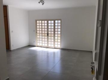 Alugar Apartamentos / Padrão em Ribeirão Preto R$ 1.750,00 - Foto 1