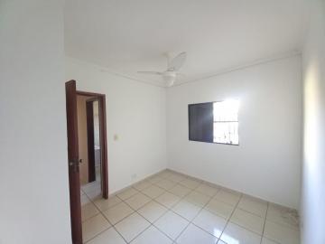 Alugar Apartamentos / Padrão em Ribeirão Preto R$ 700,00 - Foto 4