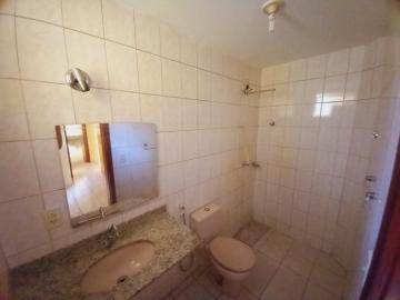 Alugar Apartamentos / Padrão em Ribeirão Preto R$ 1.000,00 - Foto 4