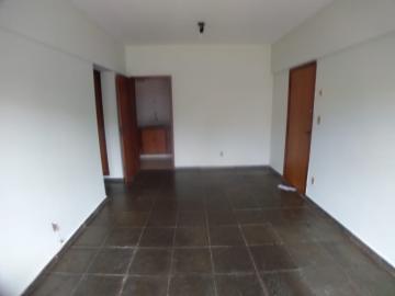 Alugar Apartamentos / Padrão em Ribeirão Preto R$ 700,00 - Foto 1