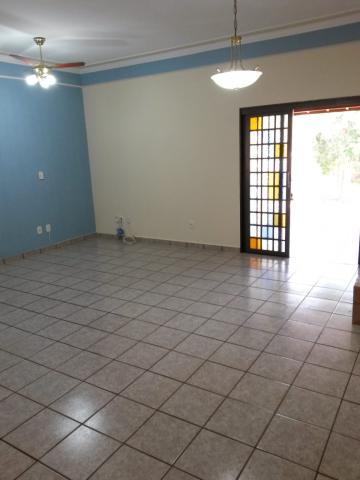 Comprar Casas / Padrão em Ribeirão Preto R$ 424.000,00 - Foto 1