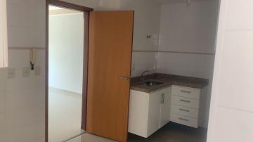 Alugar Apartamentos / Padrão em Ribeirão Preto R$ 1.450,00 - Foto 3