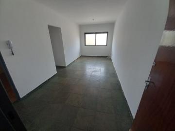 Alugar Apartamentos / Padrão em Ribeirão Preto R$ 650,00 - Foto 1