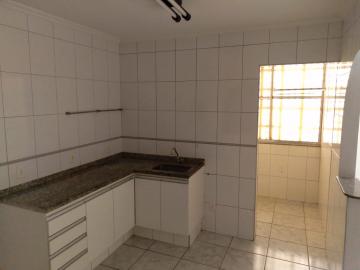 Alugar Apartamentos / Padrão em Ribeirão Preto R$ 900,00 - Foto 5