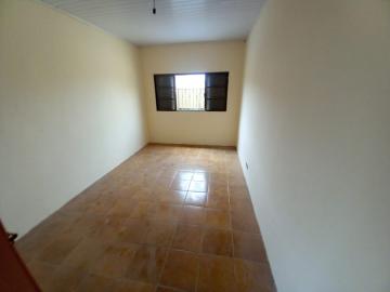 Alugar Casas / Padrão em Ribeirão Preto R$ 850,00 - Foto 3
