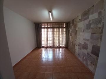 Alugar Casas / Padrão em Ribeirão Preto R$ 2.500,00 - Foto 3