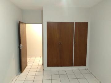 Alugar Apartamentos / Padrão em Ribeirão Preto R$ 700,00 - Foto 5